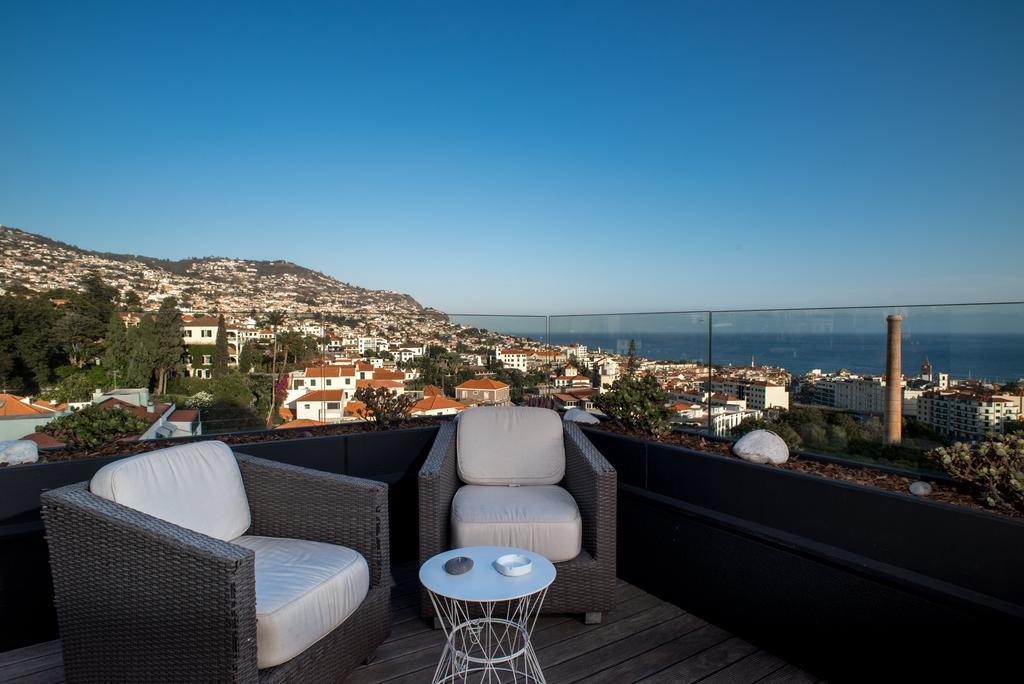 Arts In Penthouse Apartments Til Sol Funchal  Extérieur photo