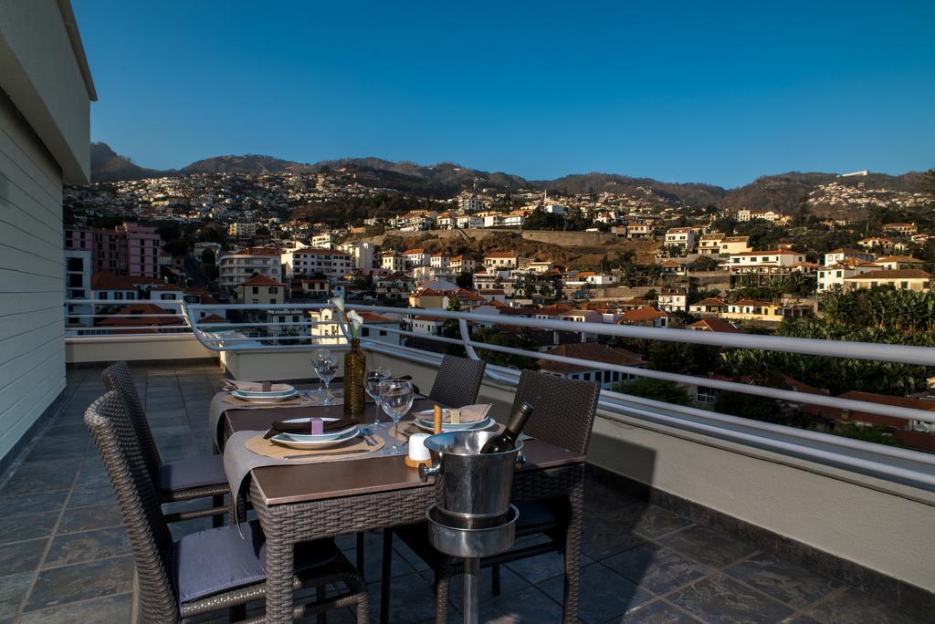 Arts In Penthouse Apartments Til Sol Funchal  Extérieur photo
