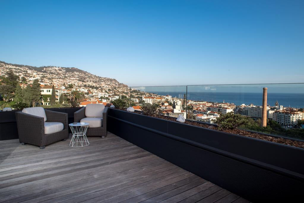 Arts In Penthouse Apartments Til Sol Funchal  Extérieur photo
